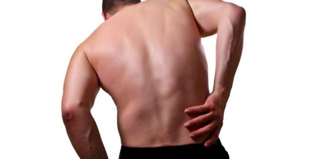 A dor na rexión lumbar da dereita adoita ser causada por danos nos órganos internos